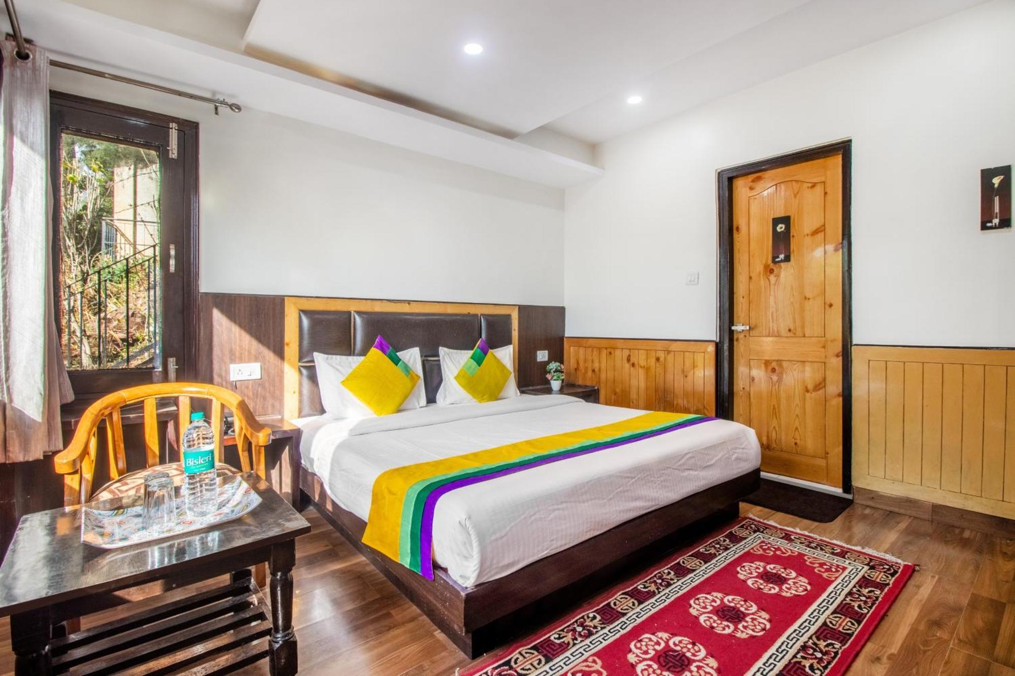 Itsy Hotels Avantika With Forest View Shimla Ngoại thất bức ảnh